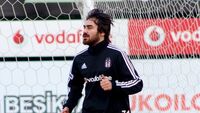 Beşiktaş'ta Veli Kavlak'la yollar ayrıldı!