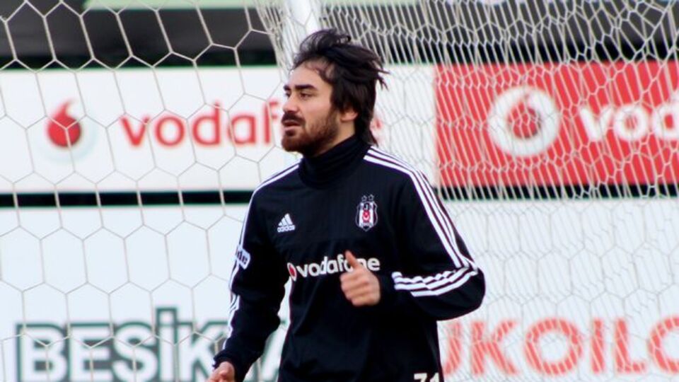 Beşiktaş'ta Veli Kavlak'la yollar ayrıldı!