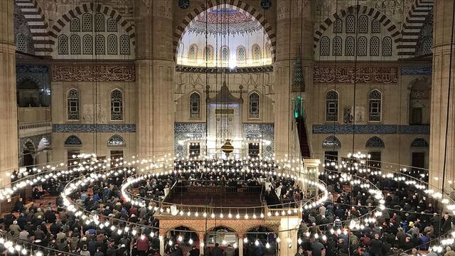 Üç aylar ne zaman başlıyor?