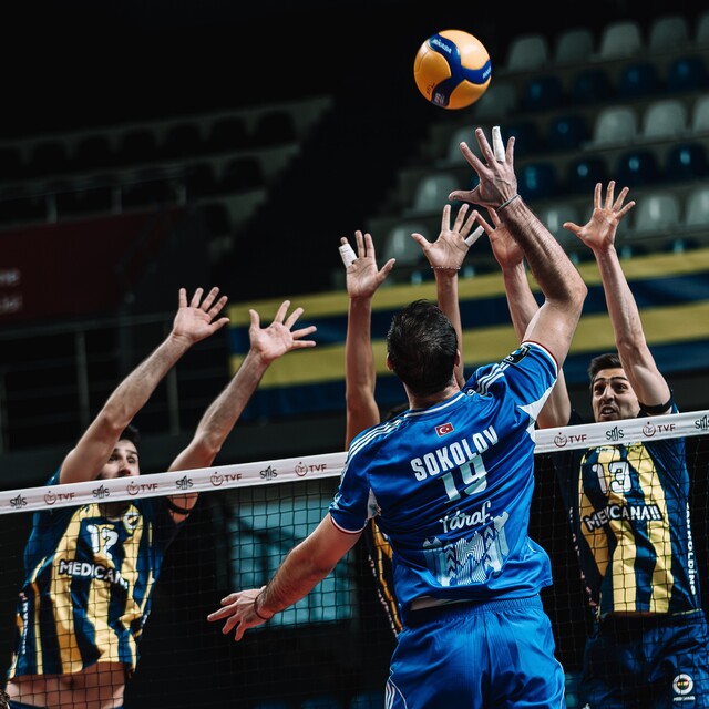 Fenerbahçe Medicana evinde mağlup!