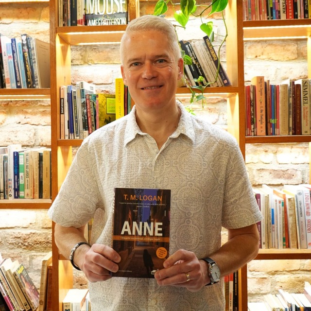 Yazar T.M. Logan okurlarıyla buluştu