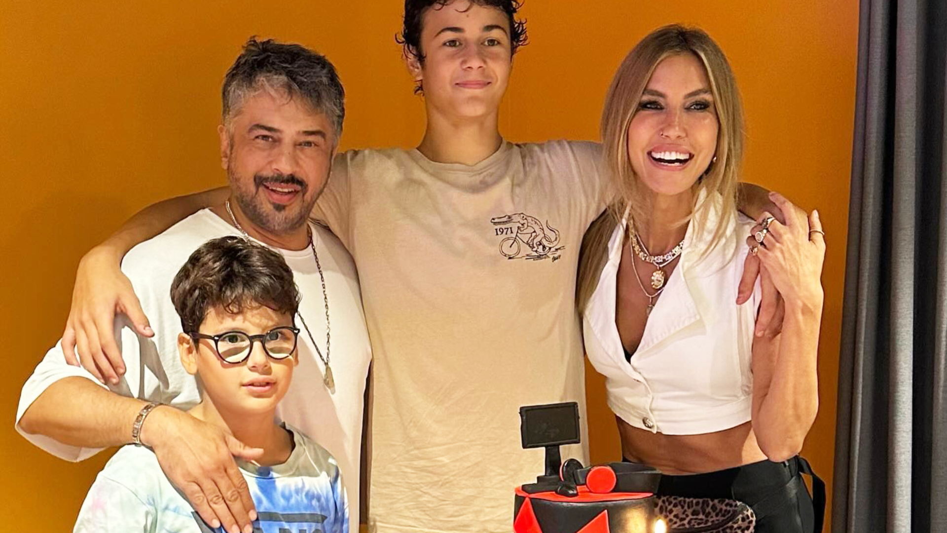 Emre Altuğ: Çocuklarım oyunculuğa hevesli