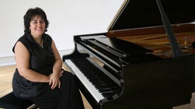 Piyanist sanatçı Yeşim Gökalp'ten acı haber!