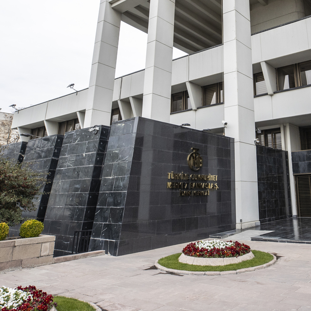 Faizde tereddüt bitti, cesur adım atma fırsatı