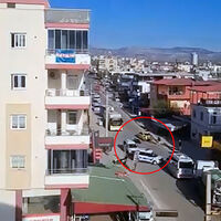 Önce anne ile oğlunu sonra büfeciyi öldürdü! Vurularak yakalandı!