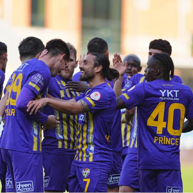 Eyüpspor 6 golle turladı!