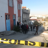 Uzaklaştırma kararı da yetmedi! Eski karısını bıçakla katletti!