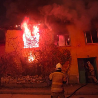 Müstakil evde çıkan yangın can aldı