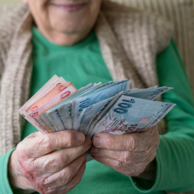 En düşük emekli maaşına ek zam var mı?