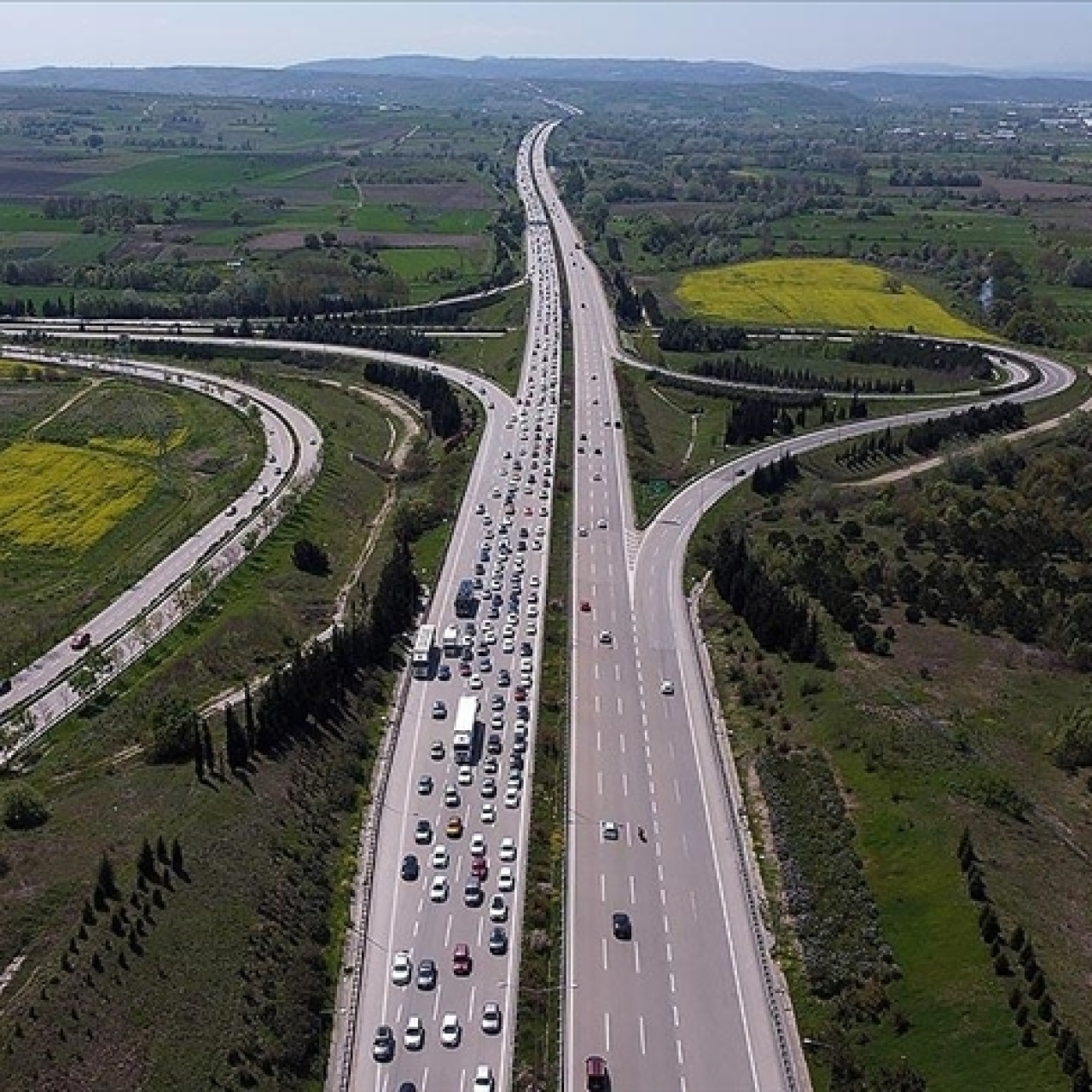 Edremit - İstanbul kaç kilometre?