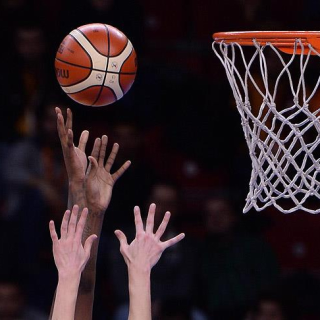 Olympiakos - Fenerbahçe Beko maçı ertelendi mi?