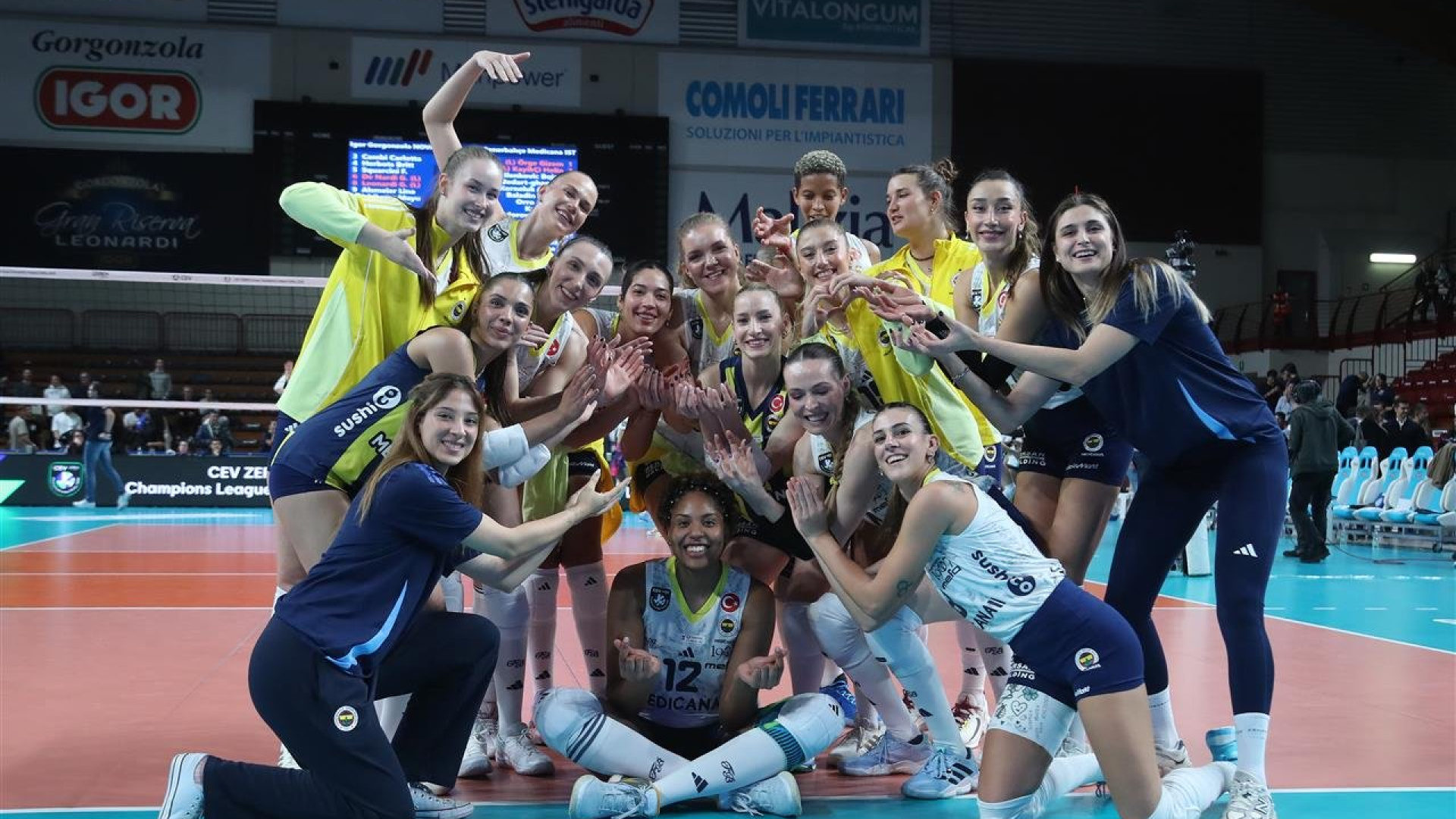 Fenerbahçe, Şampiyonlar Ligi'nde İtalya'da Fırtına Gibi Esti: 3-0