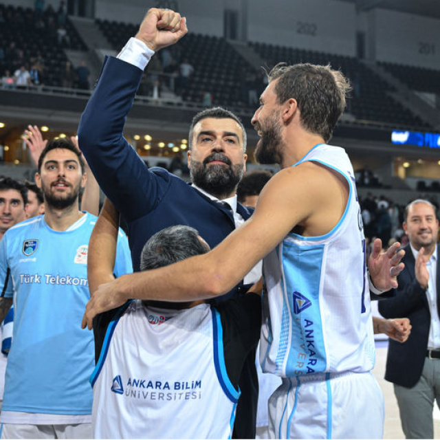 Türk Telekom, Alman ekibini devirdi!