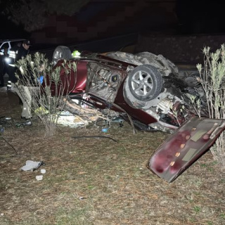 Otomobil refüje devrildi: 1 ölü