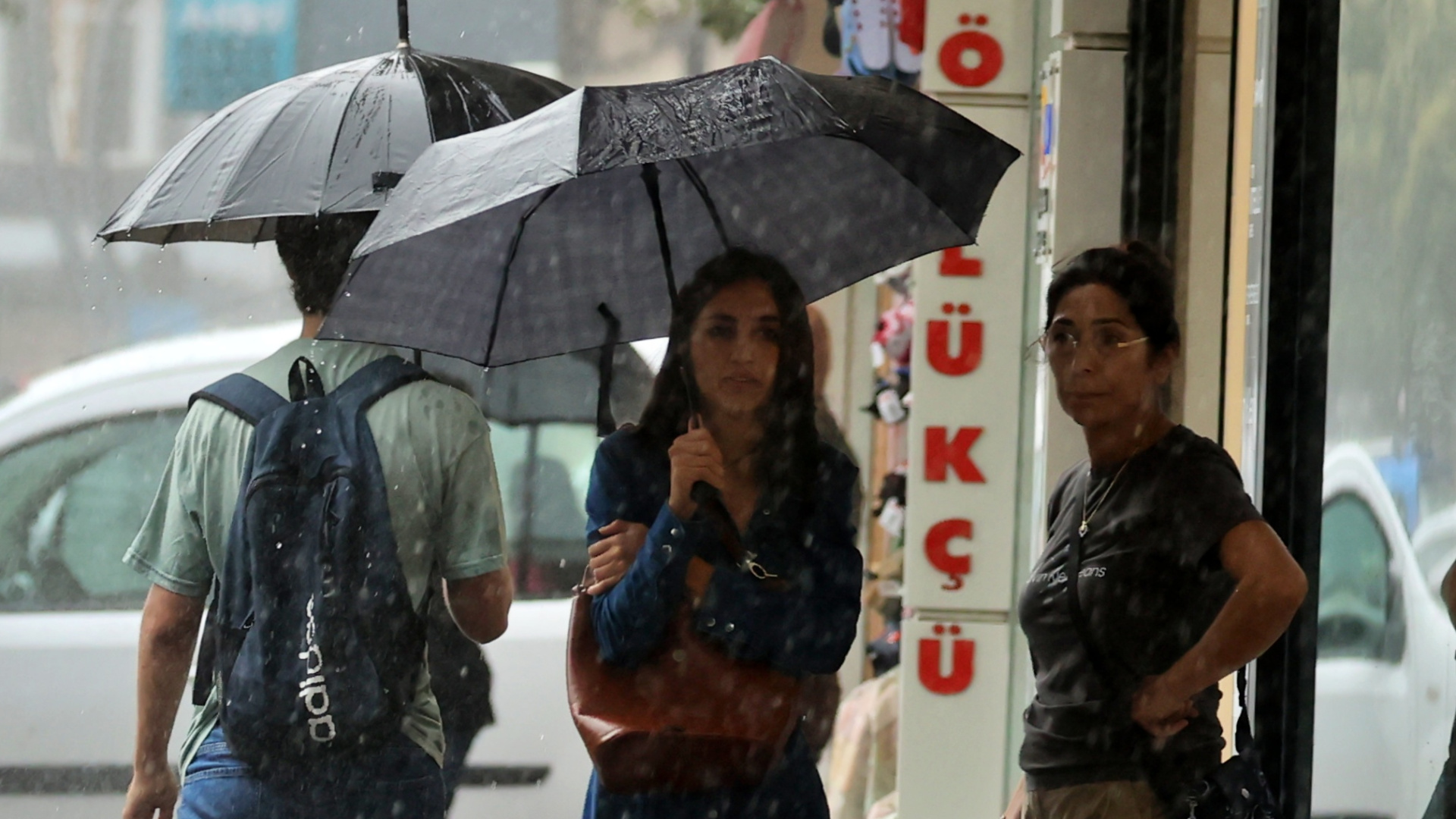 Son dakika: Meteoroloji'den Ege ve Akdeniz için kuvvetli sağanak yağmur ve fırtına uyarısı - 5 Aralık Hava Durumu | Son dakika haberleri