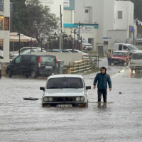 Bodrum'da sağanak esareti! Bir anda yağdı!