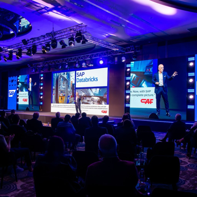 Şirketlerden dönüşüm mesajları