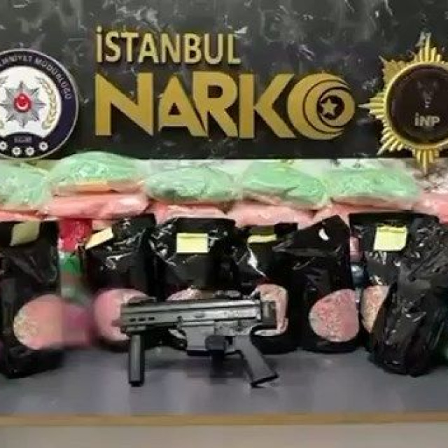 100 binlerce uyuşturucu hap ele geçirildi