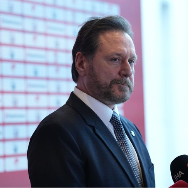 "Karşınıza kim çıkarsa yenmeniz gerekiyor"