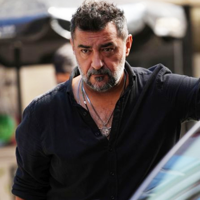 Trafik kazası geçirdi