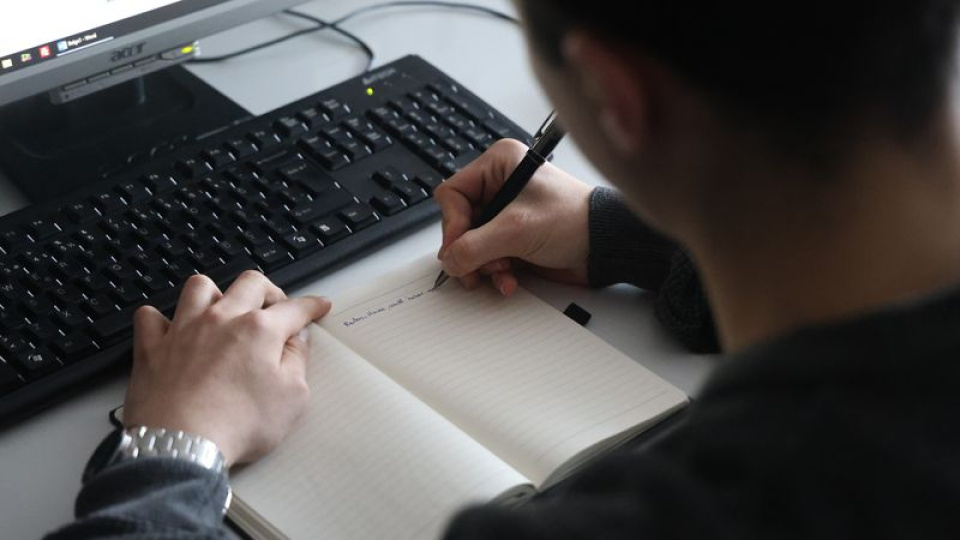 Yeni nesil yazmakta zorlanıyor