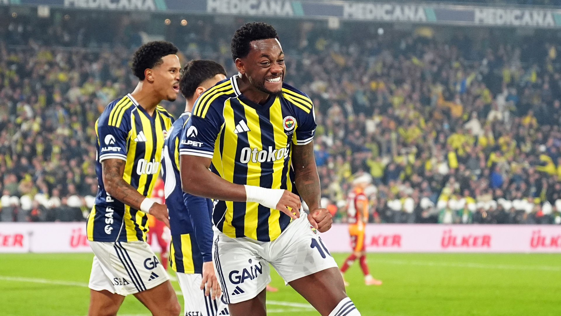 Fenerbahçe, RAMS Başakşehir'e konuk olacak - Rams Başakşehir Haberleri