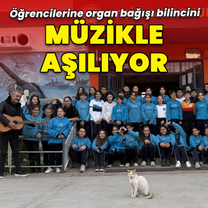 Bestelediği şarkıyla öğrencilerine organ bağışı bilinci aşılıyor