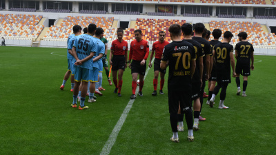 Sahaya 7 oyuncuyla çıktılar, maç tatil edildi!