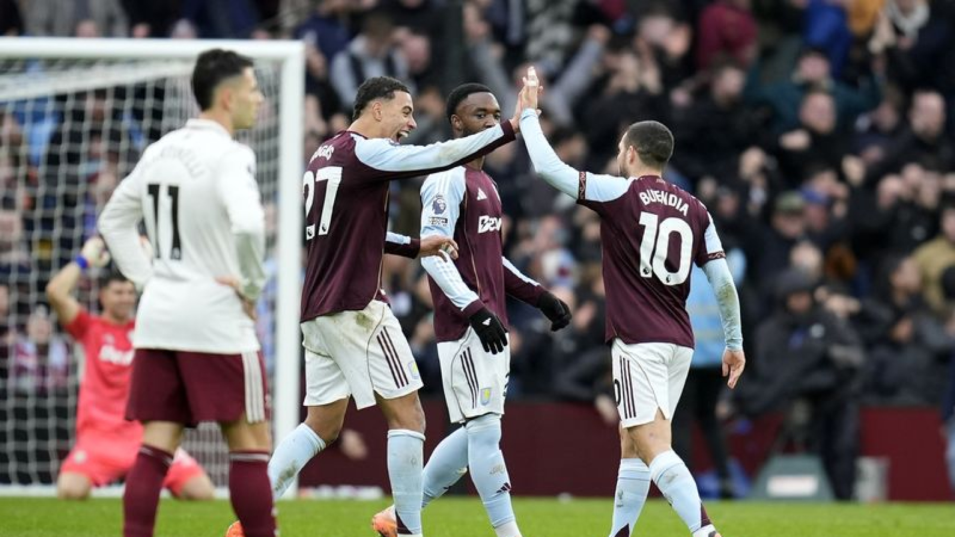 Aston Villa 2-1 Arsenal: Premier Lig'de Sürpriz Sonuç ve Seri Kırıldı
