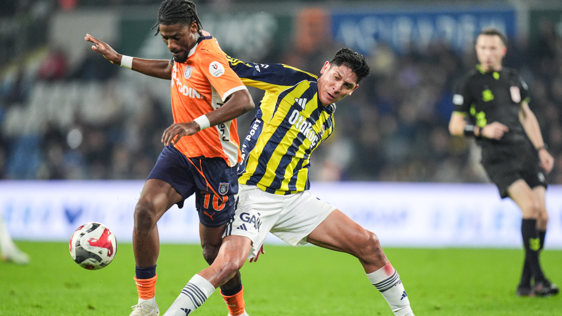 Başakşehir 1-1 Fenerbahçe: Skriniar ve Bertuğ'tan Gollerle Beraberlik