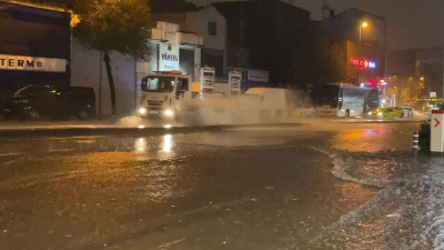 İstanbul'da sağanak etkili oldu