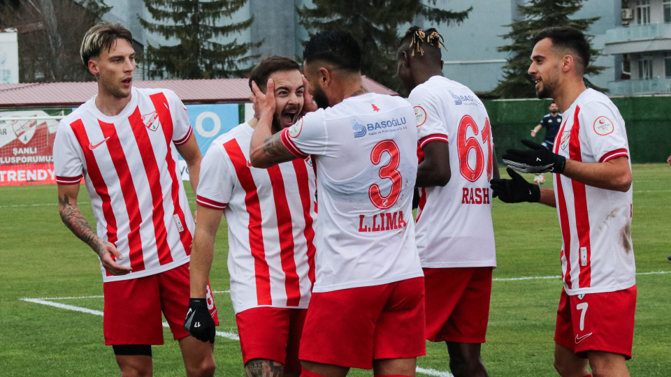 Boluspor Erzurumspor'u devirdi!