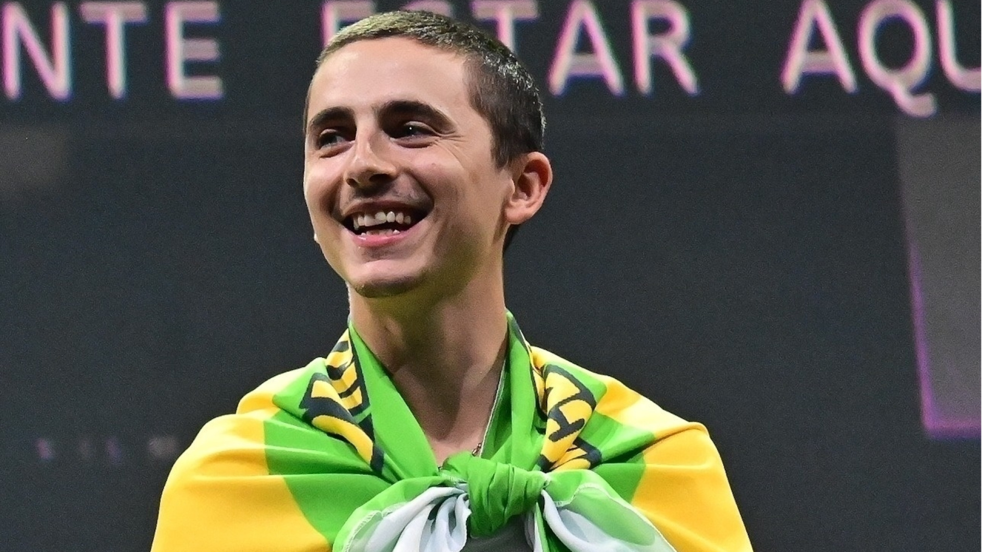 Timothee Chalamet, Leonardo DiCaprio'nun saçıyla i…