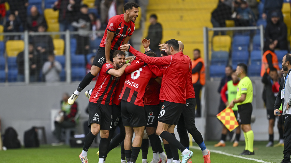 Gençlerbirliği 3 puanı 3 golle aldı!