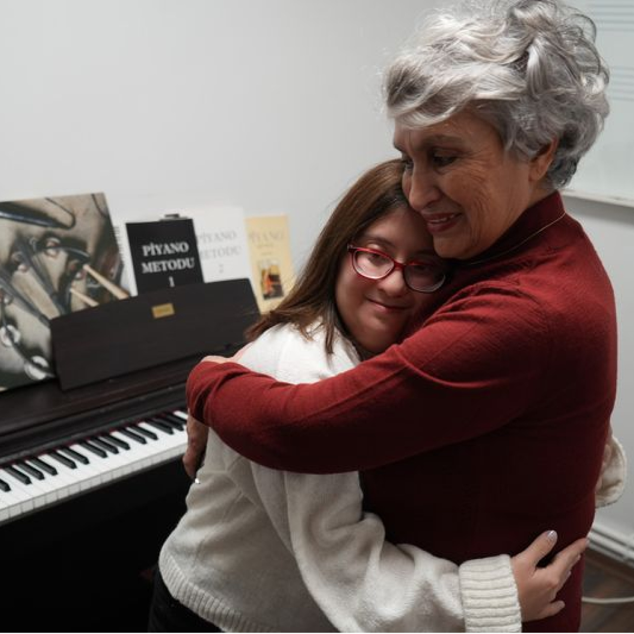 7 kişinin öldüğü kazada piyano da öksüz kaldı!