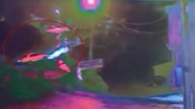 Otomobil 7 metreden düştü! Yaralılar var!