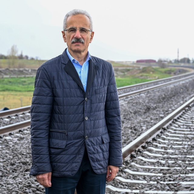 350 kilometrelik demiryolu hattı hayata dönüyor