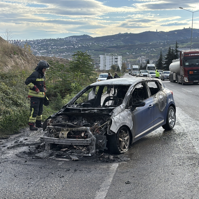 Musaba'nın aracı seyir halindeyken alev aldı!