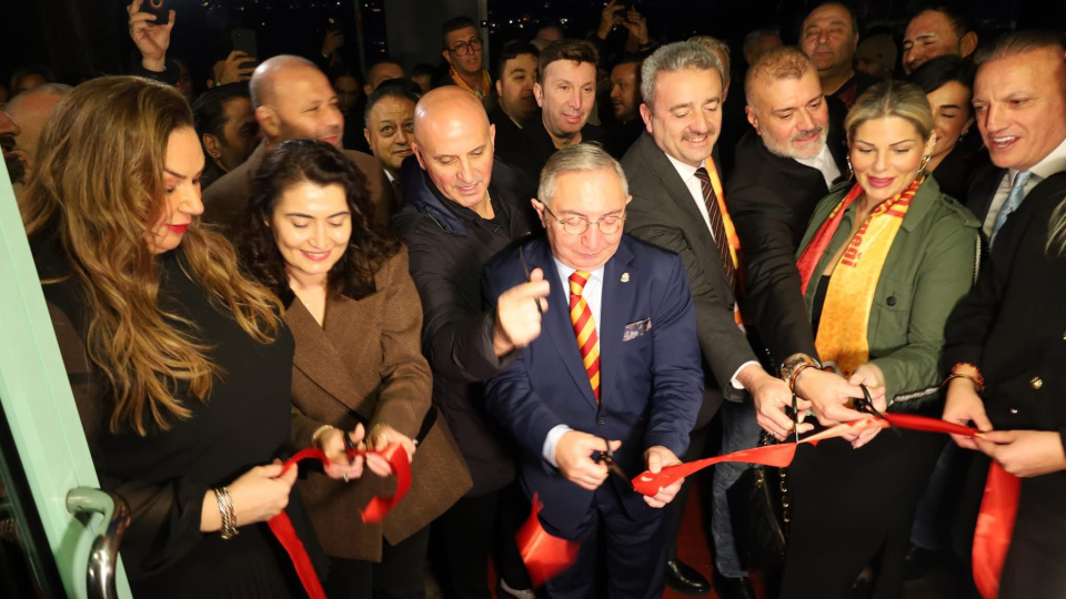 "Türkiye'ye Avrupa Kupası'nı yine G.Saray getirecek"