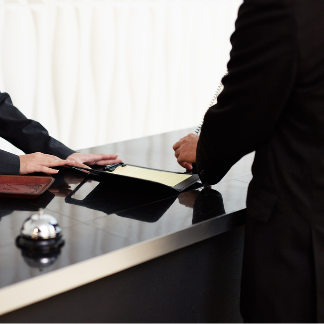 Artık otellerde kimlik fotokopisi istenmiyor! Sonunda rahat bir tatil için yeni dönem başladı.