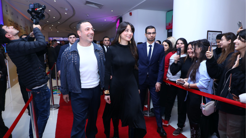 İlk gösterim Bakü'de