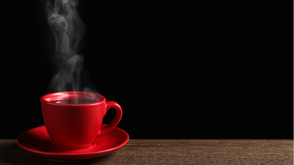 Yaşlılarda fazla kahve tüketimi ağrıyı artırıyor