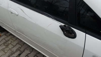 3.2 promille 7 araca çarptı