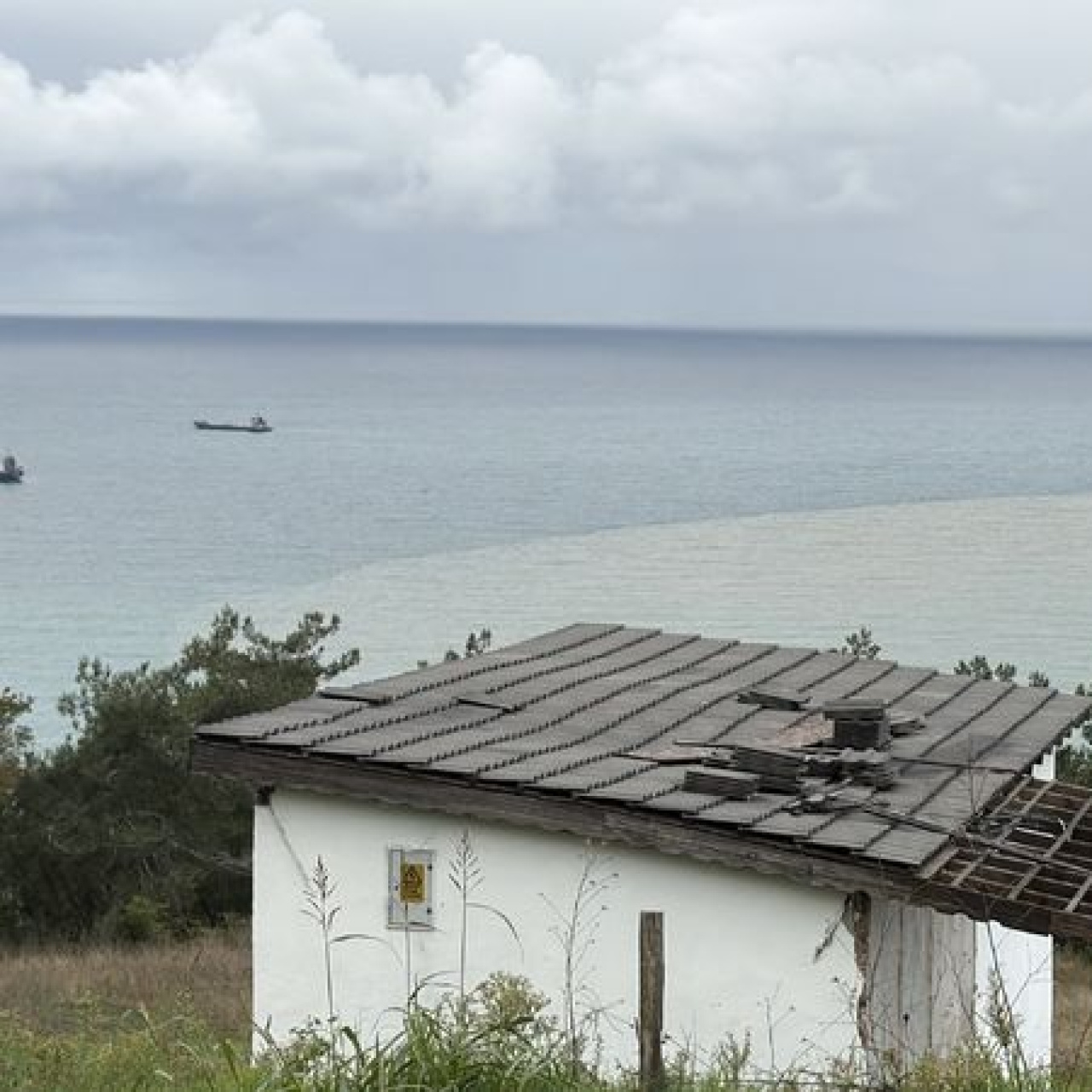 Sağanak denize çamur taşıdı