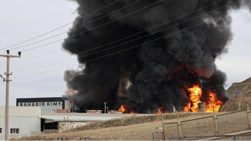 Kimya fabrikasında yangın!