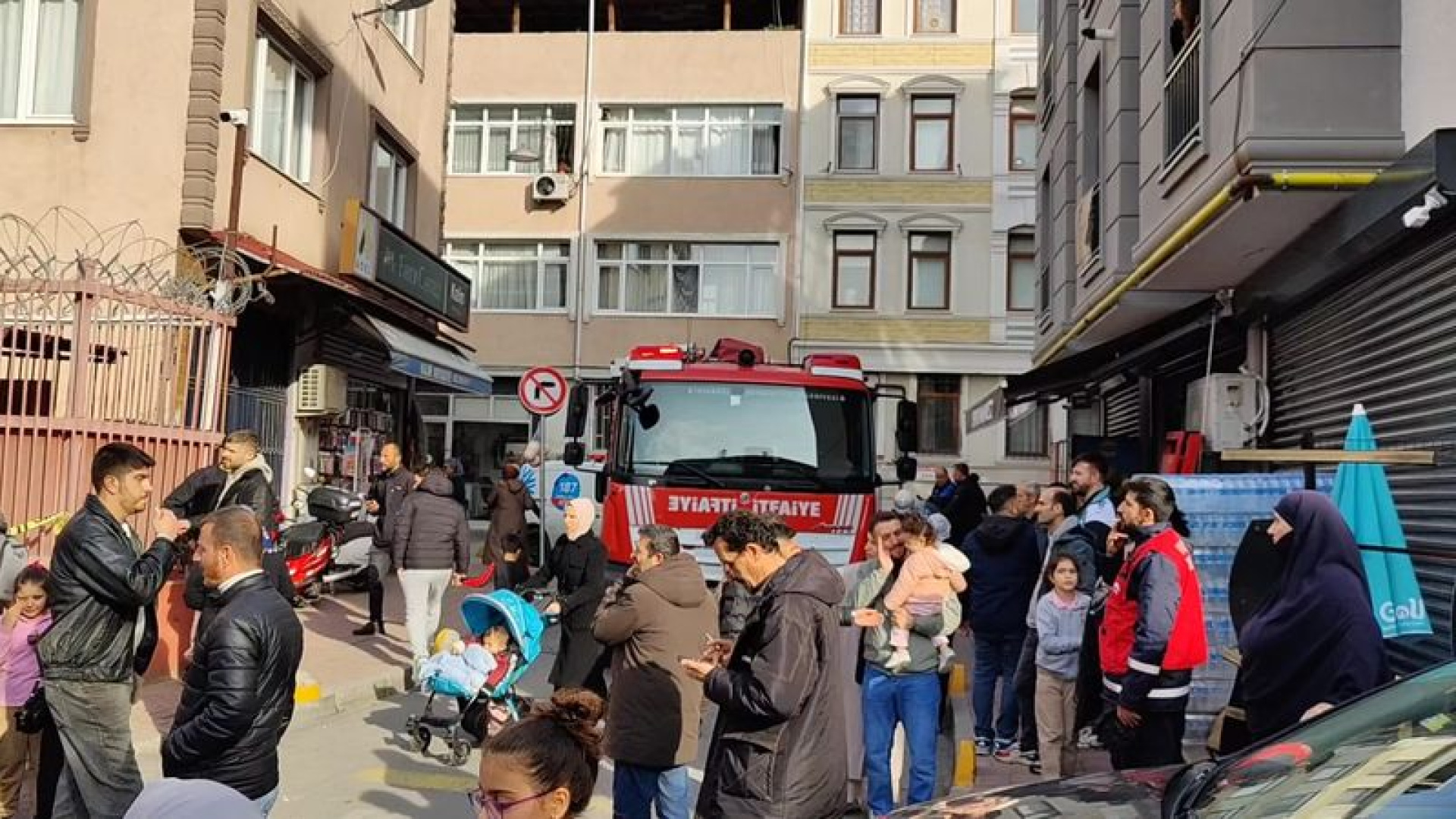 Son dakika: Fatih'te doğalgaz paniği! Okul tahliye edildi