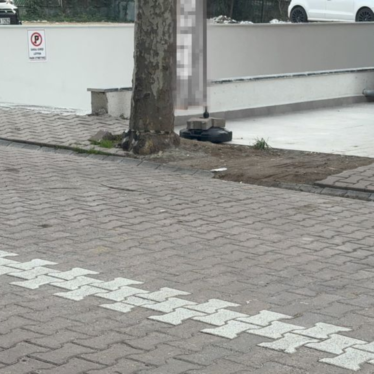 Bulduğu 60 bin doları polise teslim etti