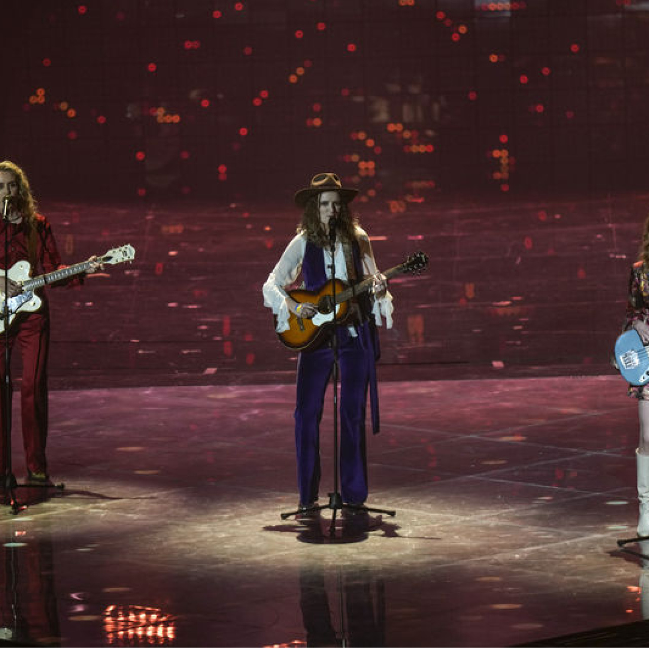 İzlanda Eurovision'dan çekildi