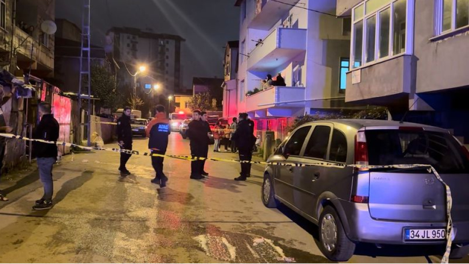 İstanbul'da yangın! 2 çocuk öldü! 2'sinin durumu ağır!