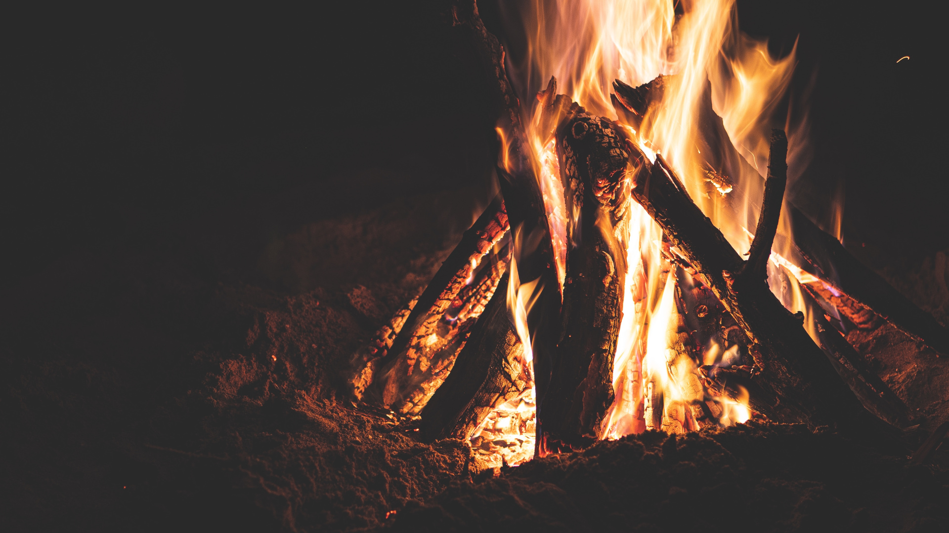 İnsanların ateşi yaklaşık 400 bin yıl önce kullanmaya başladığı belirlendi